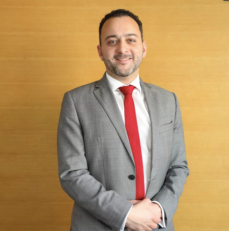 Best Spine Surgeon In Dubai